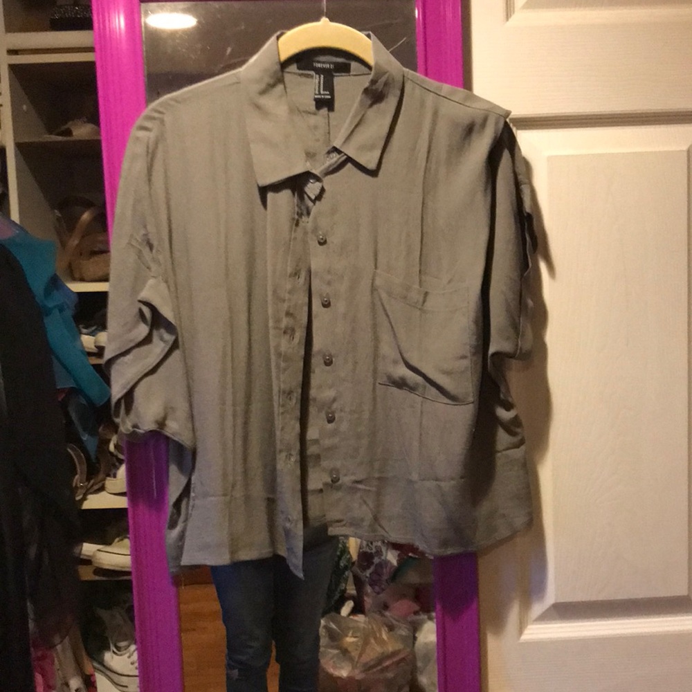 Forever 21 gray button down shirt